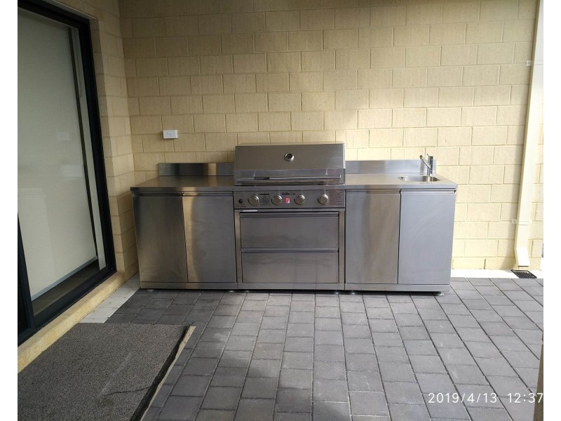 61 Doryanthes Avenue, Piara Waters WA 6112