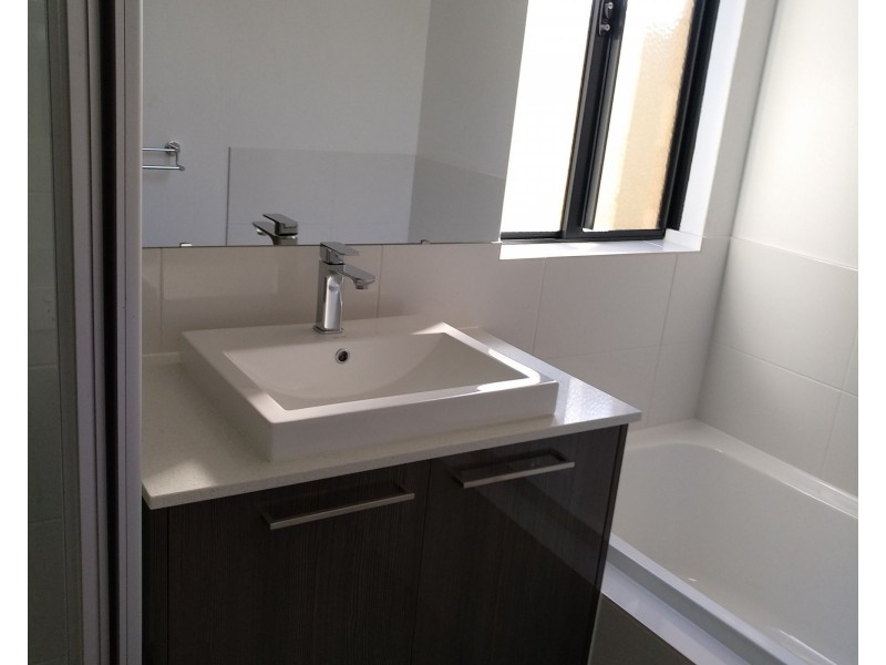 61 Doryanthes Avenue, Piara Waters WA 6112