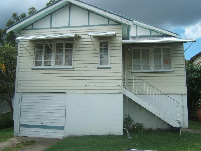 33 Wesley Street, Windsor QLD 4030