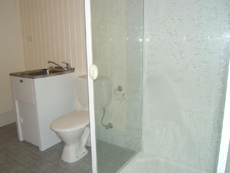 33 Wesley Street, Windsor QLD 4030