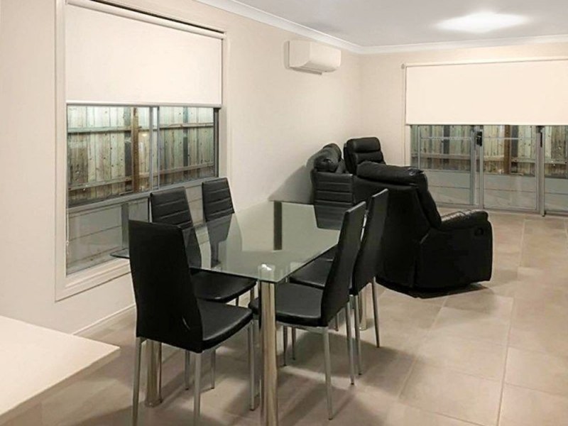 38 Logging Crescent, Spring Mountain QLD 4124