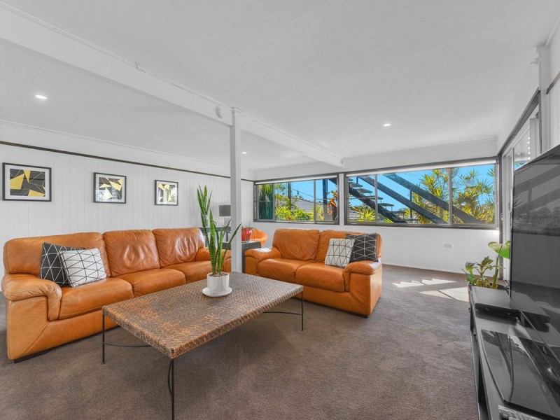 8 Koolewong Street, Stafford Heights QLD 4053