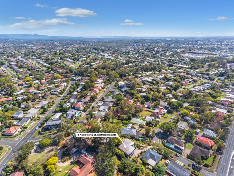 8 Koolewong Street, Stafford Heights QLD 4053