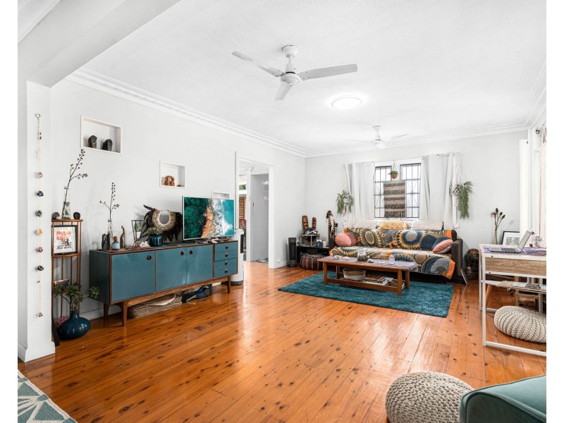 329 Preston Road, Wynnum West QLD 4178