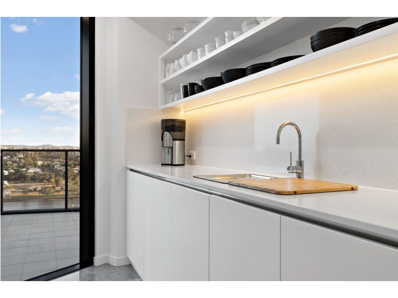 11801/7 Wharf Street, Hamilton QLD 4007