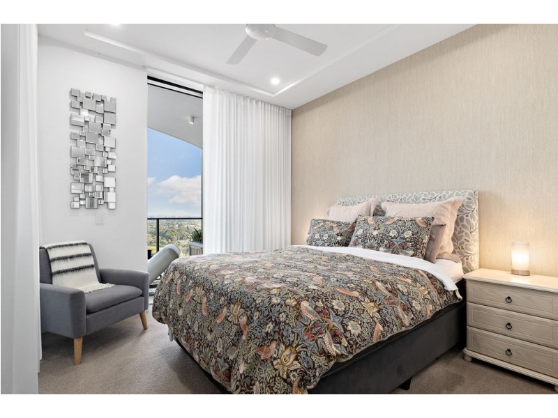 11801/7 Wharf Street, Hamilton QLD 4007