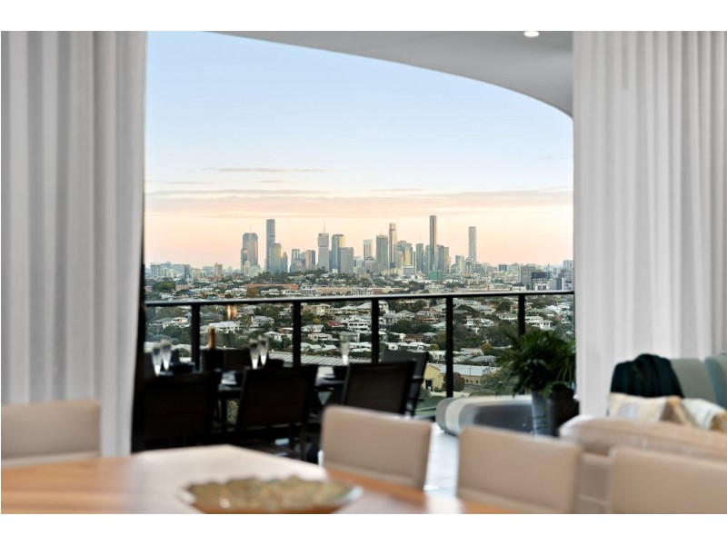 11801/7 Wharf Street, Hamilton QLD 4007