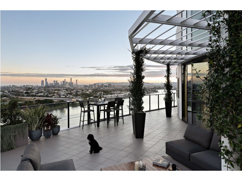 11801/7 Wharf Street, Hamilton QLD 4007