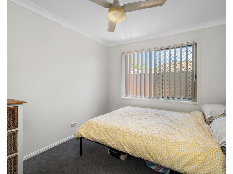 24 Camille Crescent, Wynnum West QLD 4178