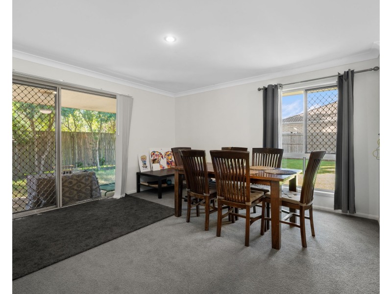 24 Camille Crescent, Wynnum West QLD 4178