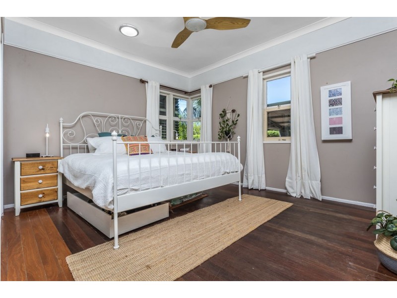 19 Roma Street, Scarborough QLD 4020