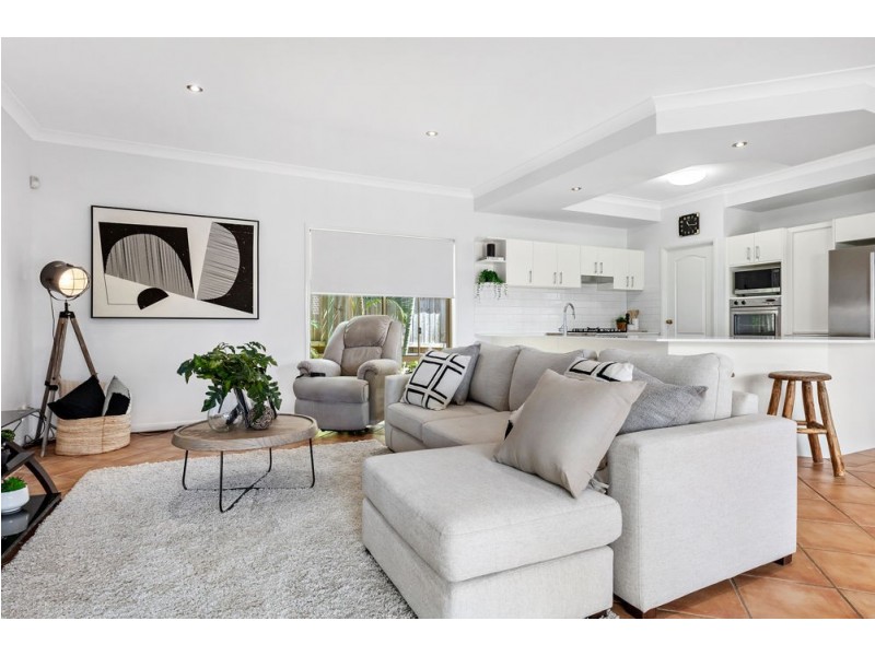 7 Behan Crescent, Wakerley QLD 4154