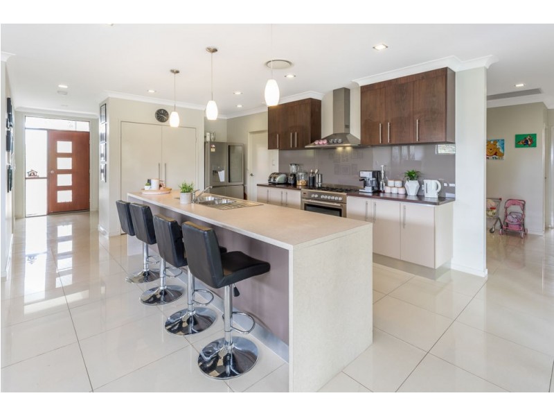 4 Ginger Crescent, Griffin QLD 4503