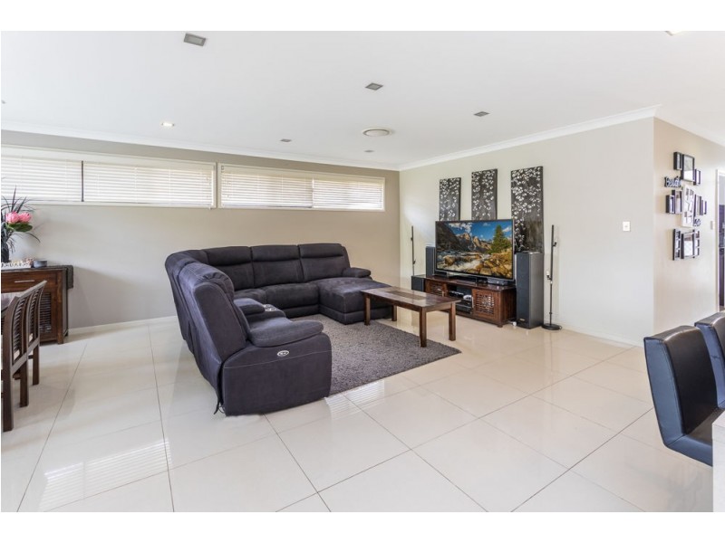 4 Ginger Crescent, Griffin QLD 4503