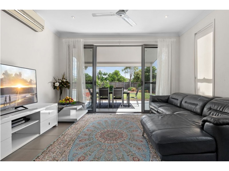 16 Grandis Close, Wakerley QLD 4154