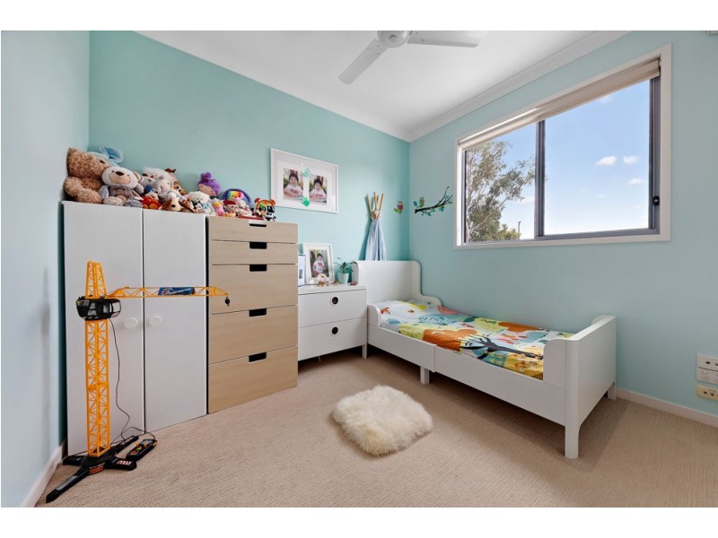 16 Grandis Close, Wakerley QLD 4154