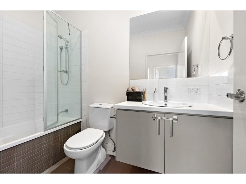 16 Grandis Close, Wakerley QLD 4154