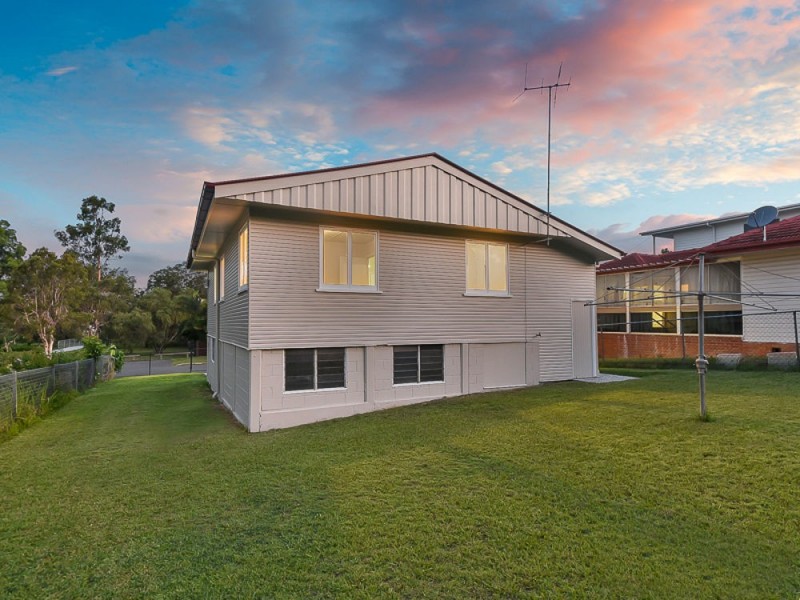 8 Crofton Street, Geebung QLD 4034