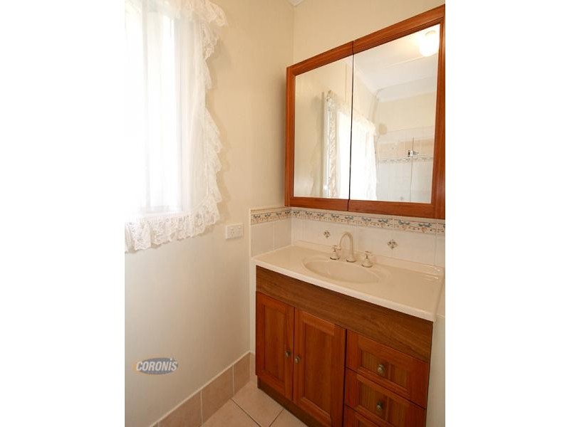 2 Meath Street (1 Hurst Street), Gordon Park QLD 4031