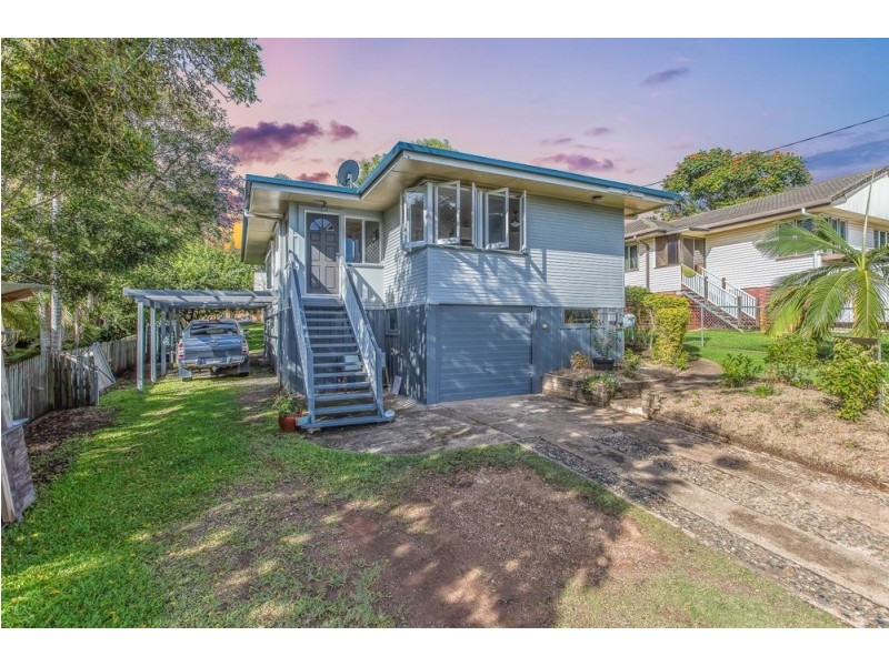 20 Crest Street, Kallangur QLD 4503