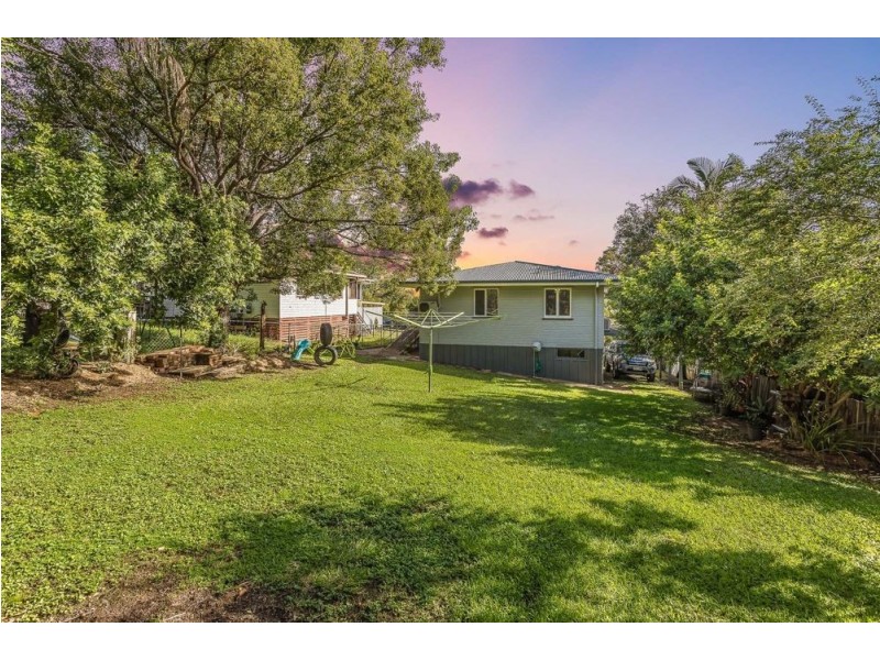 20 Crest Street, Kallangur QLD 4503