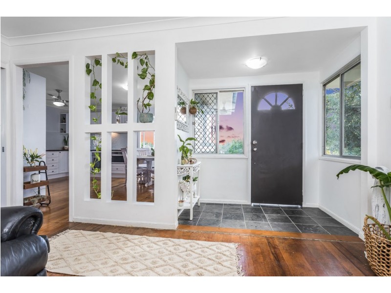 20 Crest Street, Kallangur QLD 4503