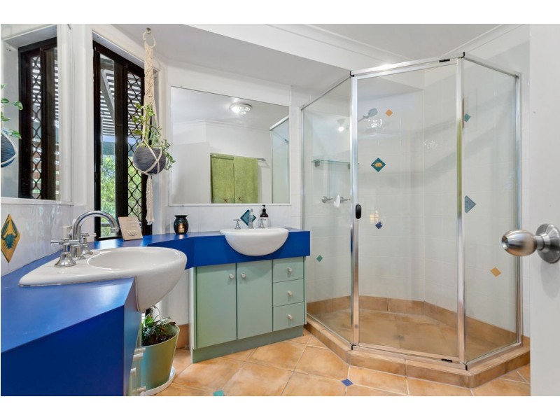 12 Woodfield Court, Ferny Hills QLD 4055