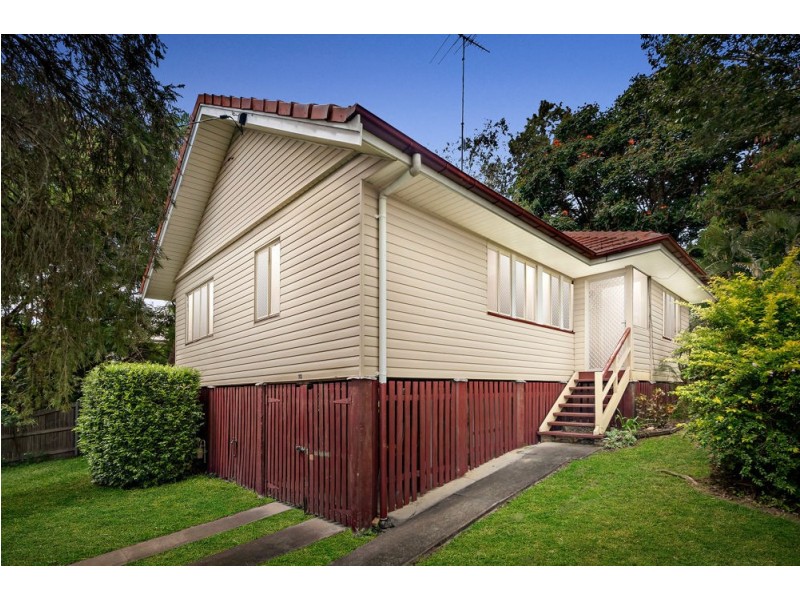 72 Corrigan Street, Keperra QLD 4054