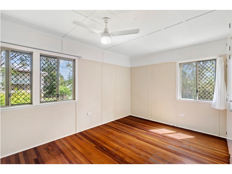 72 Corrigan Street, Keperra QLD 4054