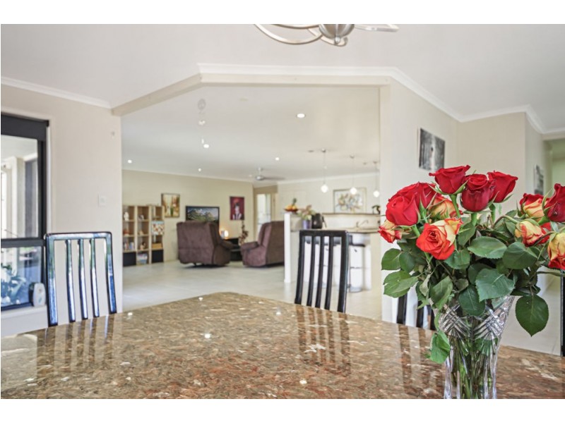 19 Franzin Drive, Cashmere QLD 4500