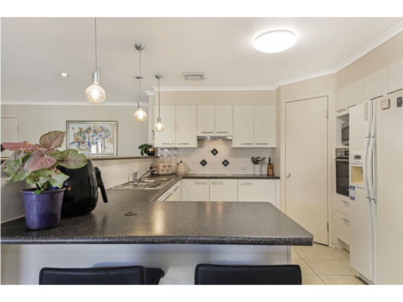 19 Franzin Drive, Cashmere QLD 4500