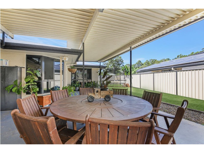 19 Franzin Drive, Cashmere QLD 4500