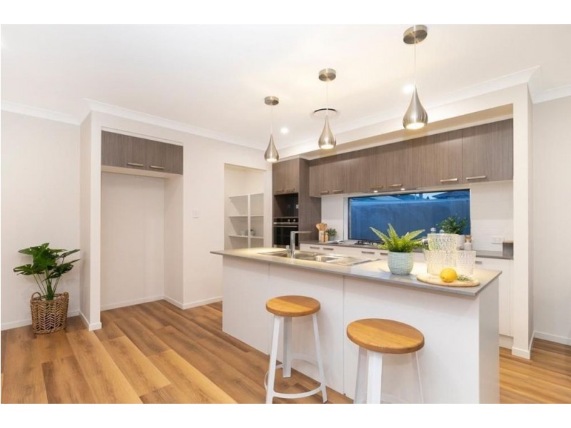 34A Niven Street, Stafford Heights QLD 4053