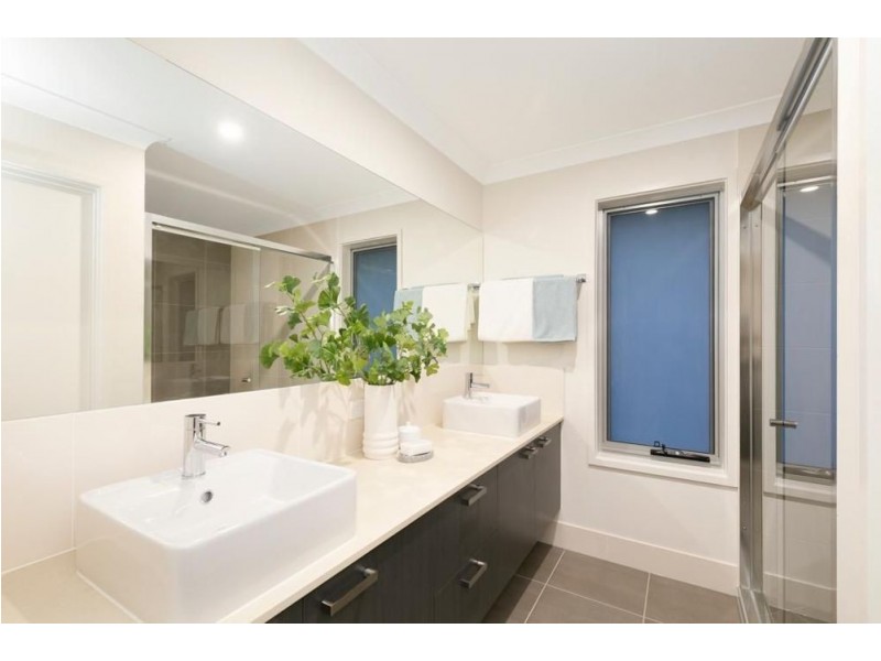 34A Niven Street, Stafford Heights QLD 4053