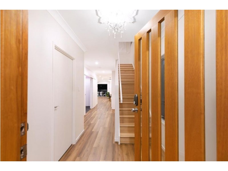 34A Niven Street, Stafford Heights QLD 4053