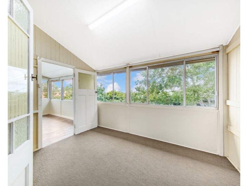 10 Scott Road, Herston QLD 4006