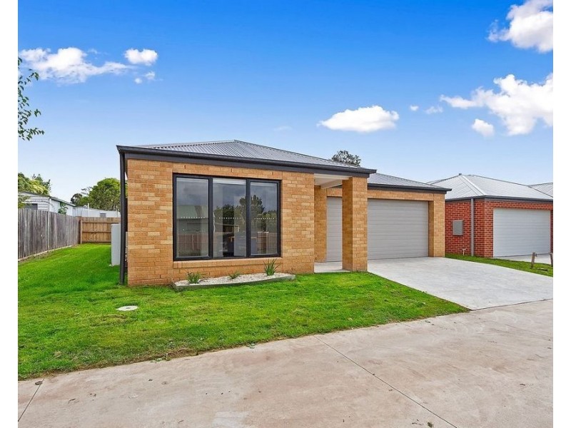 4/24a Gibney Street, Maffra VIC 3860