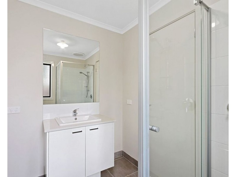 4/24a Gibney Street, Maffra VIC 3860