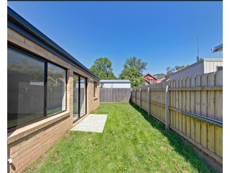 4/24a Gibney Street, Maffra VIC 3860