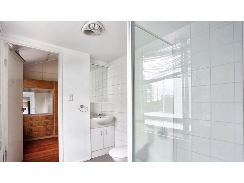 7 Bennett St, Toowong QLD 4066