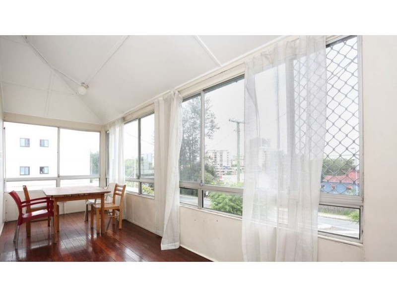 7 Bennett St, Toowong QLD 4066