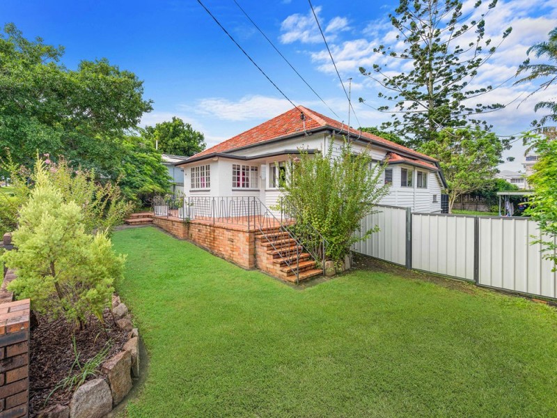 71 Macdonald Street, Norman Park QLD 4170