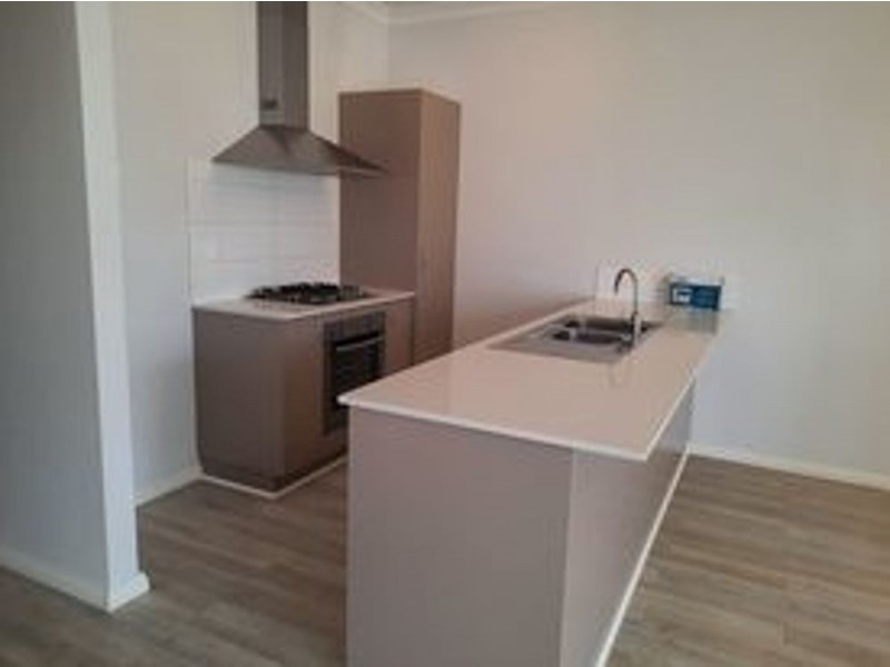 8 Sepia Way, Eglinton WA 6034