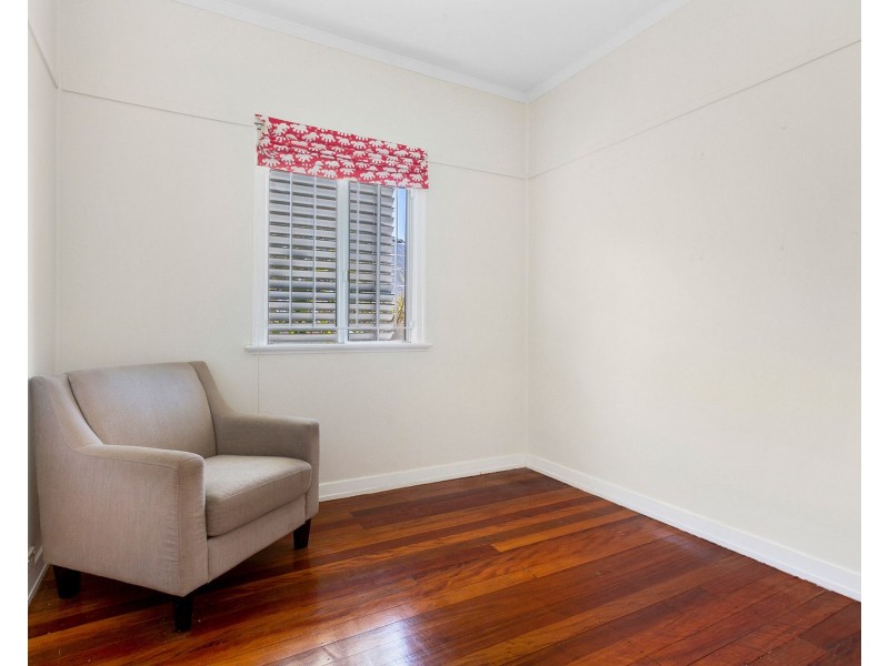 148 Redwood Street, Stafford Heights QLD 4053