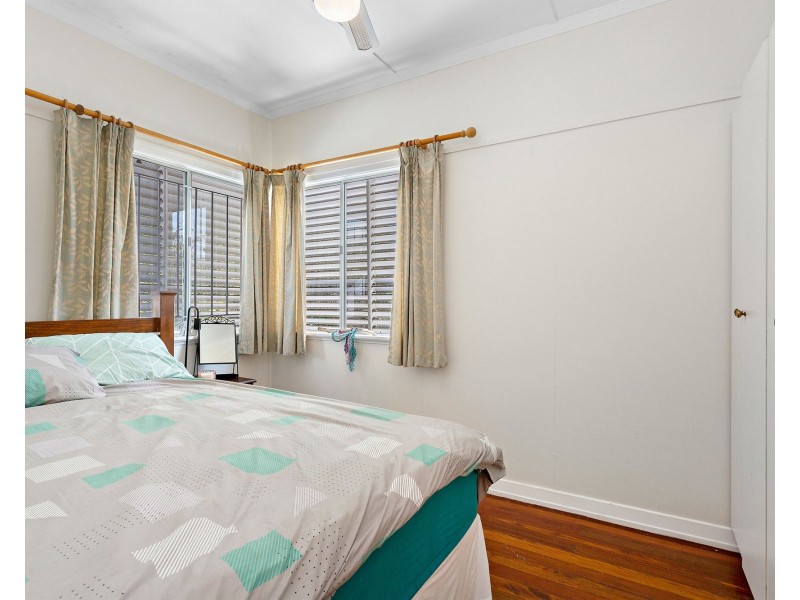 148 Redwood Street, Stafford Heights QLD 4053