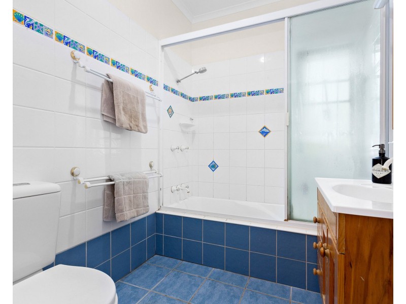 148 Redwood Street, Stafford Heights QLD 4053