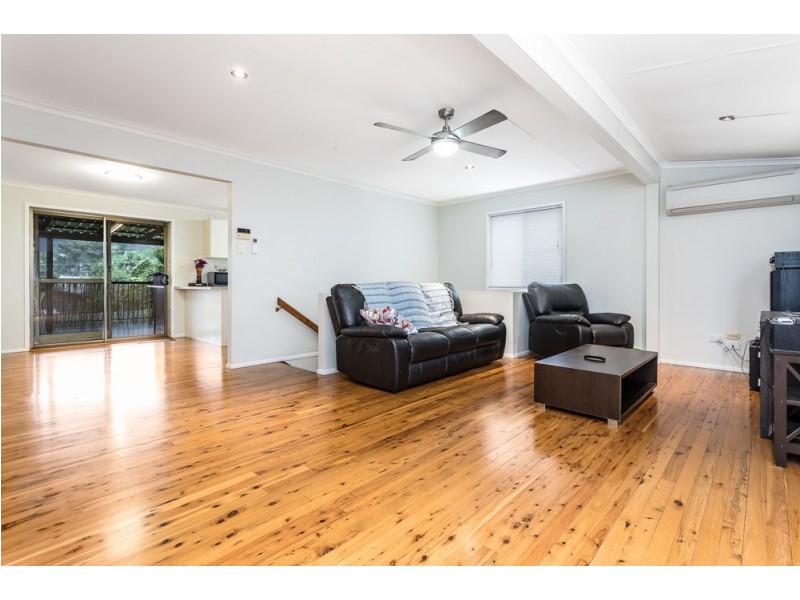 5 Minstrel Street, Kallangur QLD 4503