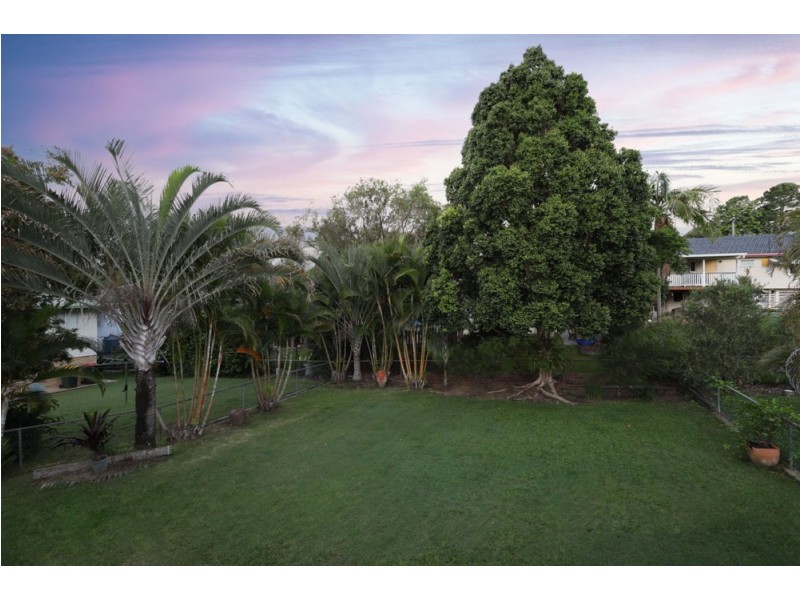 11 Culworth Street, Chermside West QLD 4032