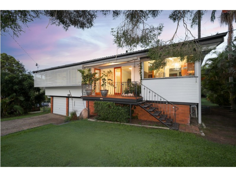 11 Culworth Street, Chermside West QLD 4032