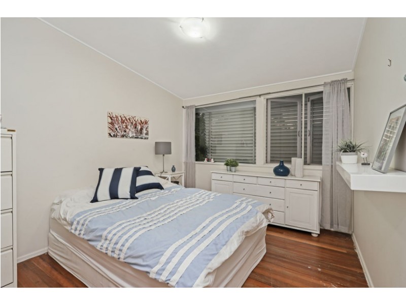 11 Culworth Street, Chermside West QLD 4032